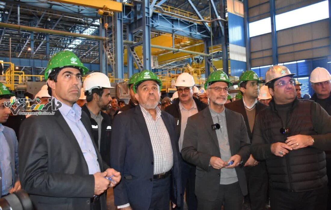 بزودی نخستین شمش فولاد غدیر نیریزتولید می شود