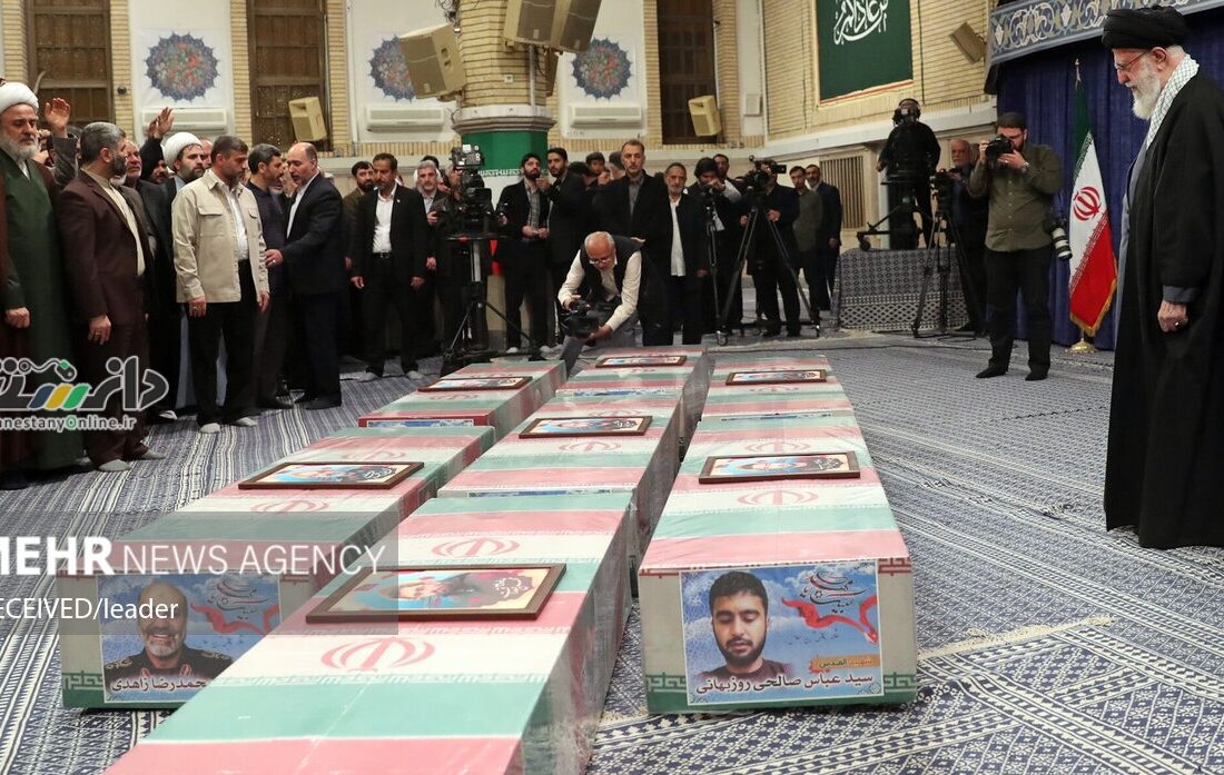 اقامه نماز رهبر معظم انقلاب برای شهدایی حمله تروریستی دمشق