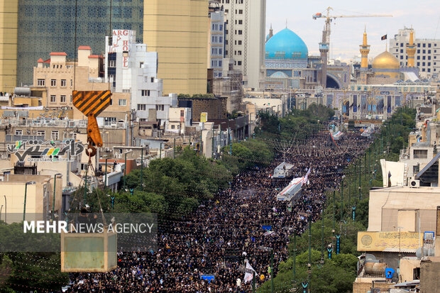 بیش از ۳ میلیون نفر در مراسم تشییع پیکر شهید جمهور حضور داشتند
