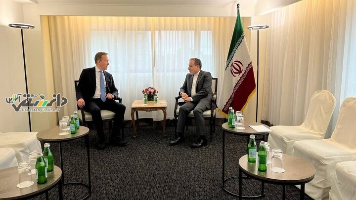 رئیس مجمع جهانی اقتصاد با عراقچی گفت و گو کرد