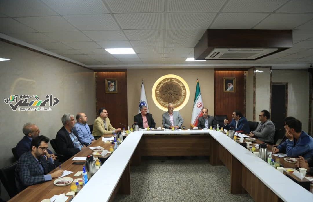 تأکید رئیس کمیسیون کشاورزی، آب و صنایع تبدیلی اتاق بازرگانی البرز بر لزوم استفاده از فناوریهای نوین و آموزش کارگران