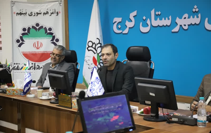 نشست رئیس و اعضای شورای اسلامی شهرستان کرج با رئیس دانشگاه آزاد اسلامی واحد کرج