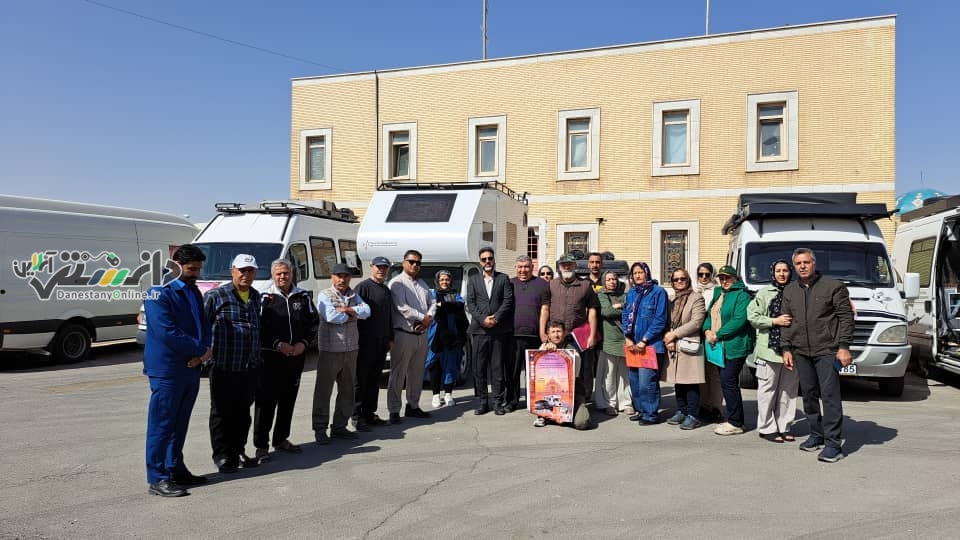 کمپر و کاروانینگ البرز به پاکستان رسید
