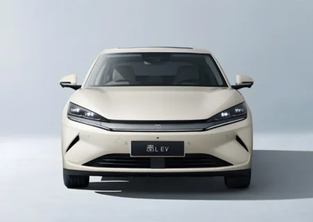 خودرو خوشقیمت یخچالدار با تکنولوژی «چشم خدا» و نگهبانی هوشمند؛ BYD Qin L رونمایی شد