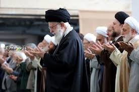 مروری بر خطبه های نماز عید فطر در ده سال گذشته