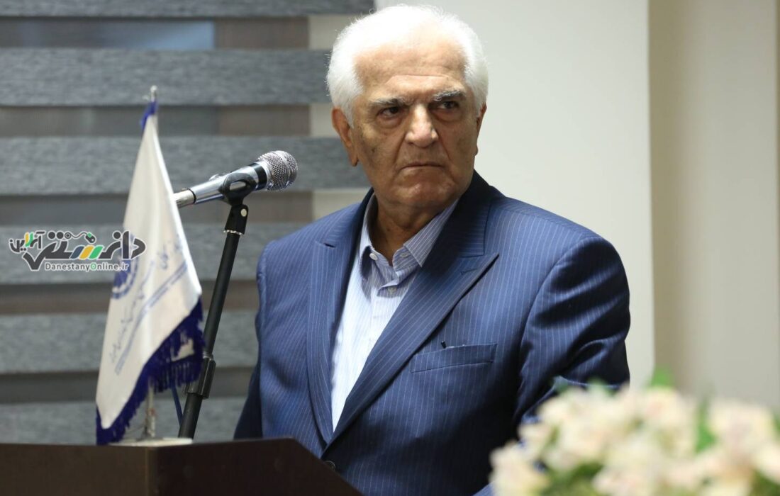 رئیس انجمن صنایع شوینده، بهداشتی و آرایشی استان البرز خواستار اصلاحات فوری در سیاستهای نظارتی و اجرایی برای جذب سرمایهگذاری و رونق تولید شد