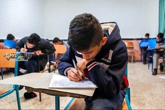 دانستنی مدارس/اختلال در امتحان علوم پایه نهم؛ رمز سوالات باز نشد