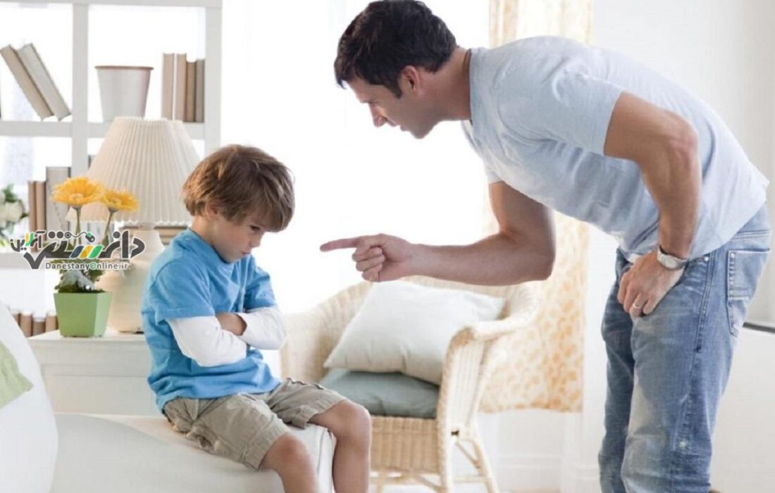 دانستنی کودک/آیا تذکر دادن به کودک در جمع صحیح است؟