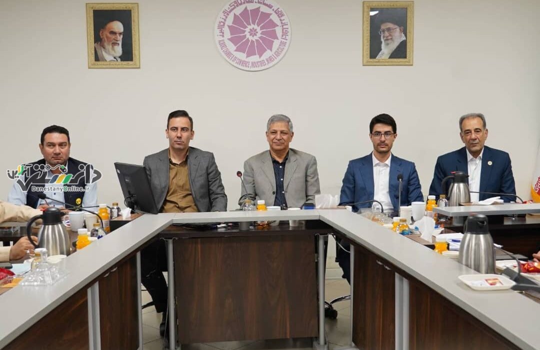 رئیس کمیسیون صنعت اتاق بازرگانی البرز مطرح کرد: حرکت البرز به سوی خودکفایی انرژی با توسعه نیروگاههای خورشیدی