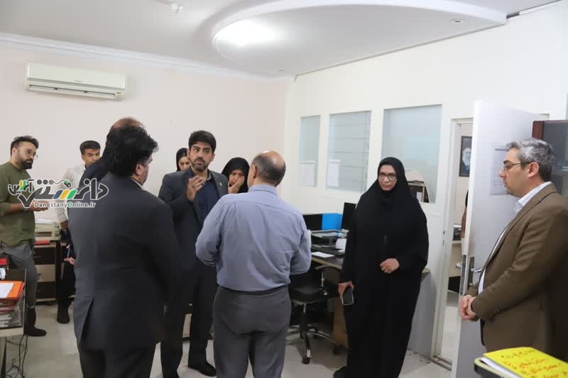بازدید مدیرکل دفتر بازرسی، مدیریت عملکرد و حقوق شهروندی از اداره کل راه و شهرسازی استان البرز