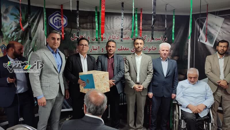 طنین حماسه در البرز؛ تجلیل از ایثارگران و خانواده معظم شهدا همزمان با هفته دفاع مقدس