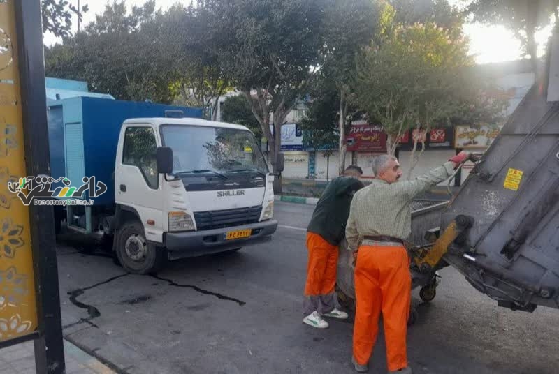 در منطقه یک شهرداری فردیس انجام میشود؛ اجرای مستمر و منظم عملیات پاکسازی معابر و فضاهای شهری