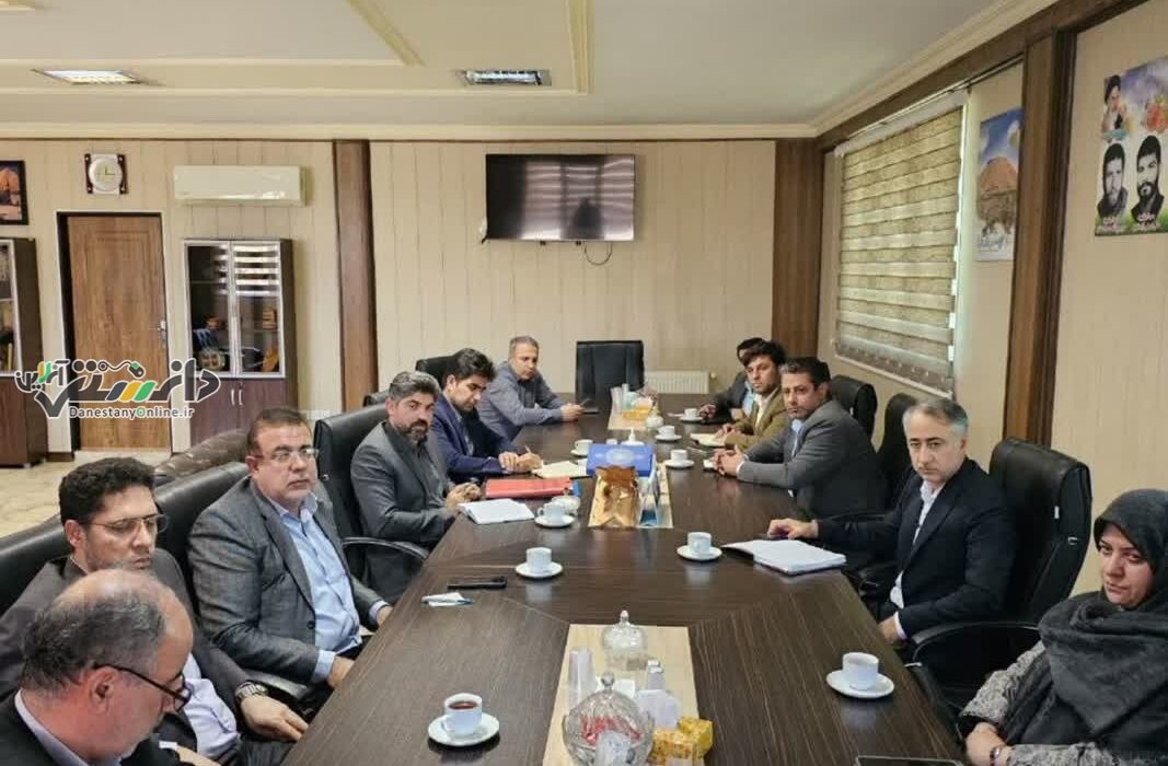 بررسی مشکلات و موانع کمربندی غربی نظرآباد در فرمانداری شهرستان