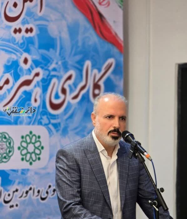 رئیس شورای اسلامی شهر فردیس تأکید کرد: لزوم ایجاد مکانهای تخصصی بیشتر برای عرضه هنر هنرمندان شهر