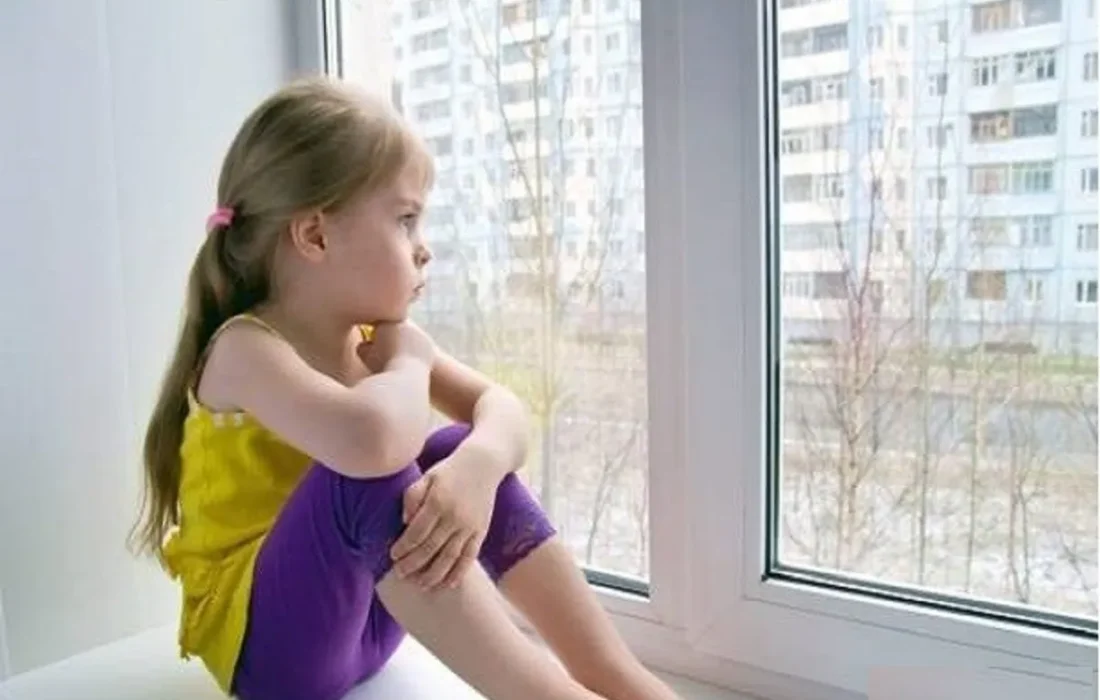 نشانه های آمادگی کودک برای تنها ماندن در خانه