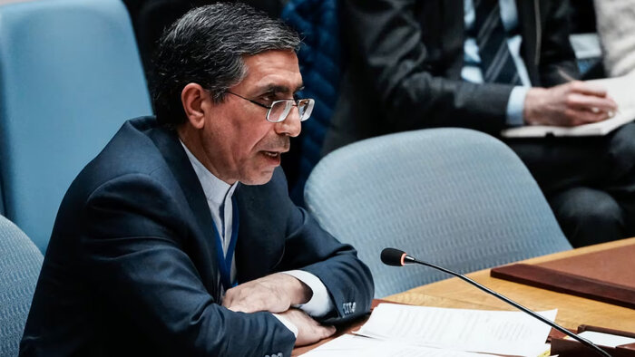 هدف قرار دادن عامدانه دو شناور ایرانی از سوی آمریکا جنایت جنگی است