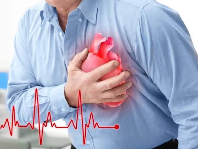 با شناخت این علائم، از سکته قلبی جلوگیری کنید