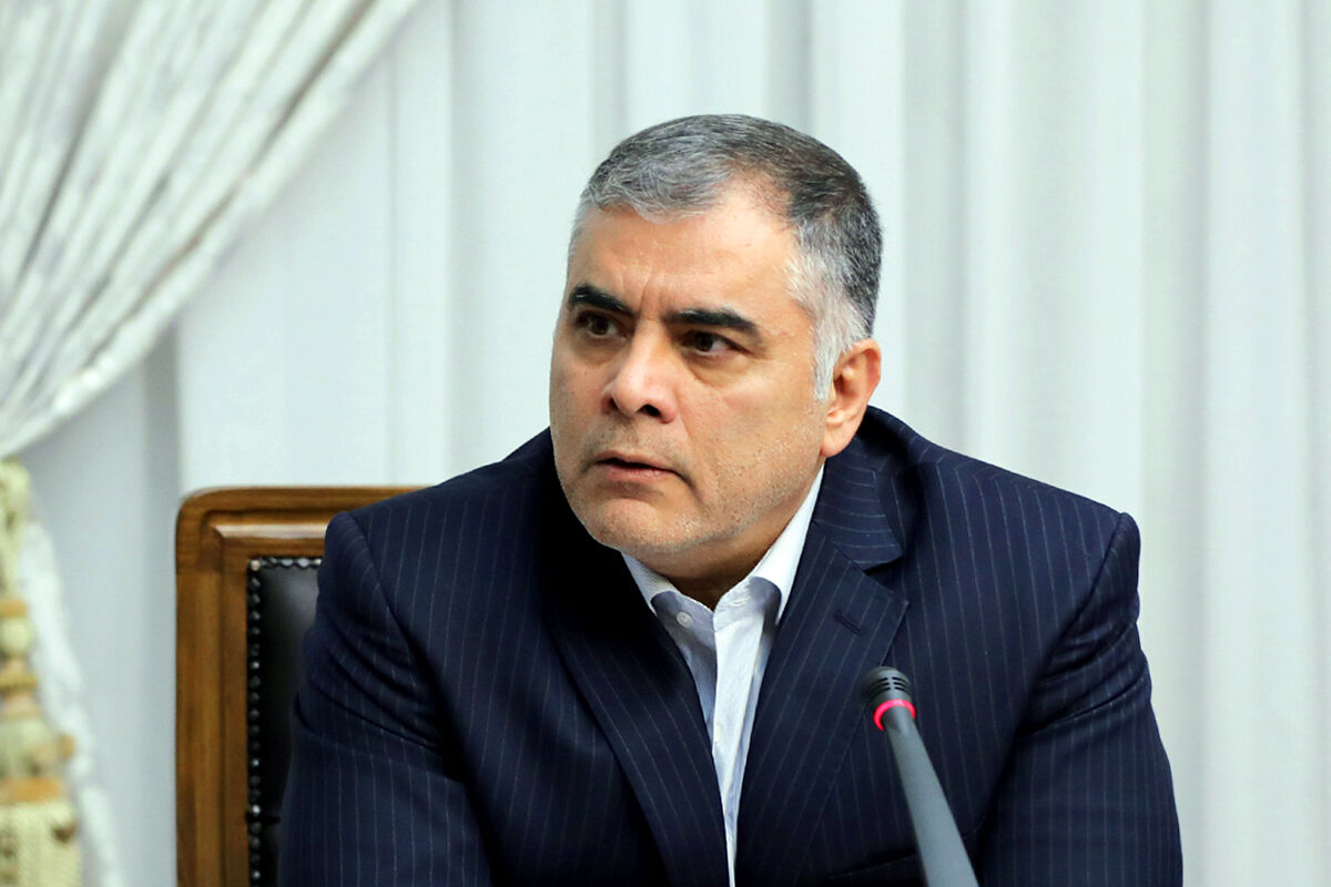 صندلی داغ نفت زیر پای پاکنژاد لرزید